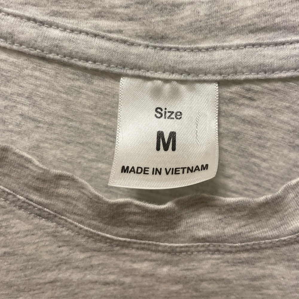 Gray Graphic T-Shirt If It Involves Hiking and Dogs I’m In - Picture 4 of 4
